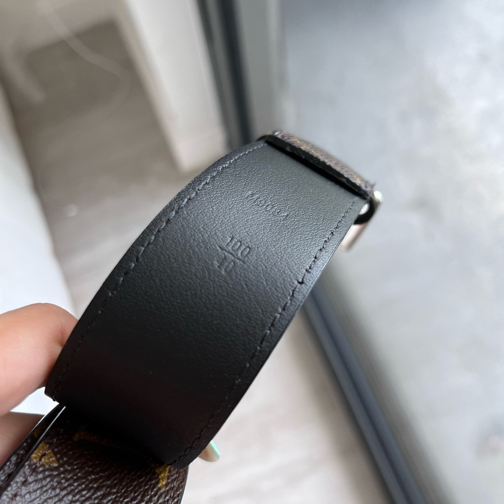 LV mens belt - Picture 6 of 6